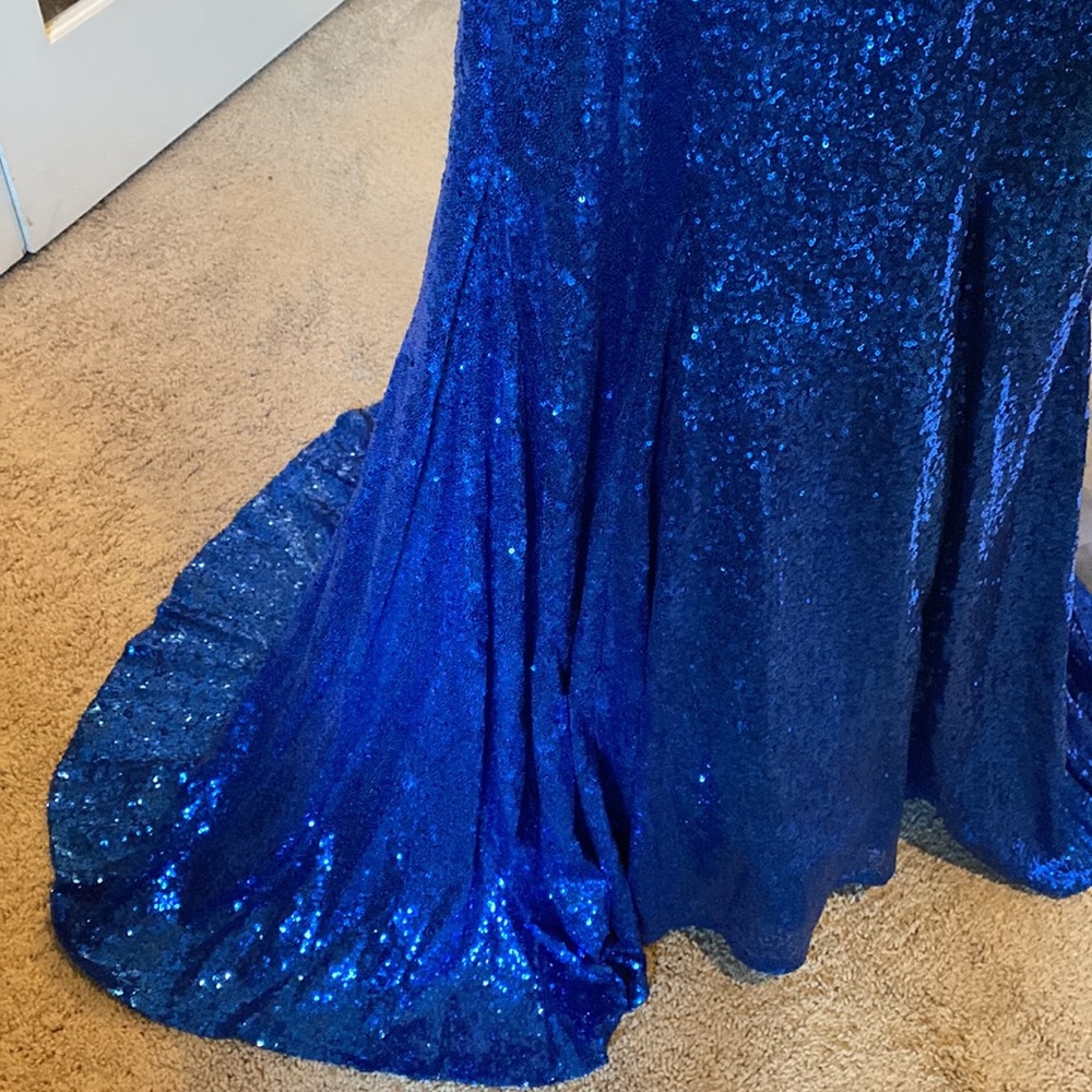 Prom dress - Picture 3 of 6